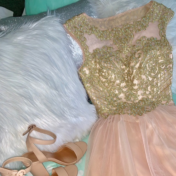 GORGEOUS DRESS !!!!!! - Picture 3 of 8